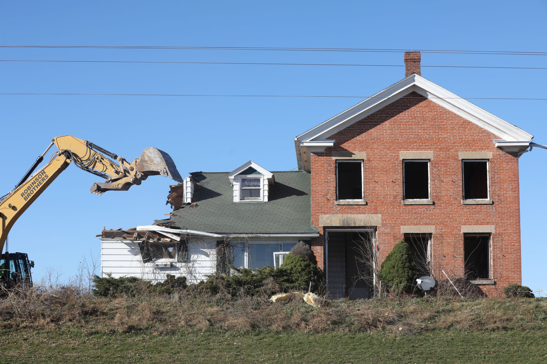 Thompson-Schneider farmstead demolition